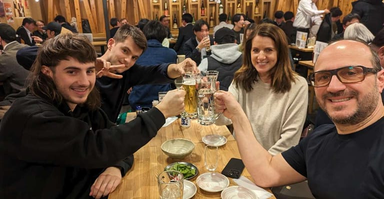 Tokyo Japanese Food Hopping Tour in Ueno Ameyoko at Night