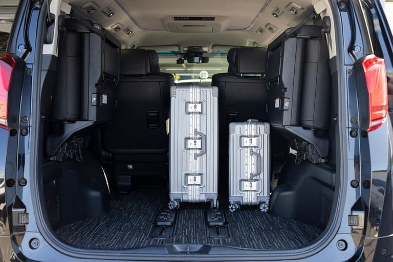 Haneda Airport Private Transfer To/From Tokyo City