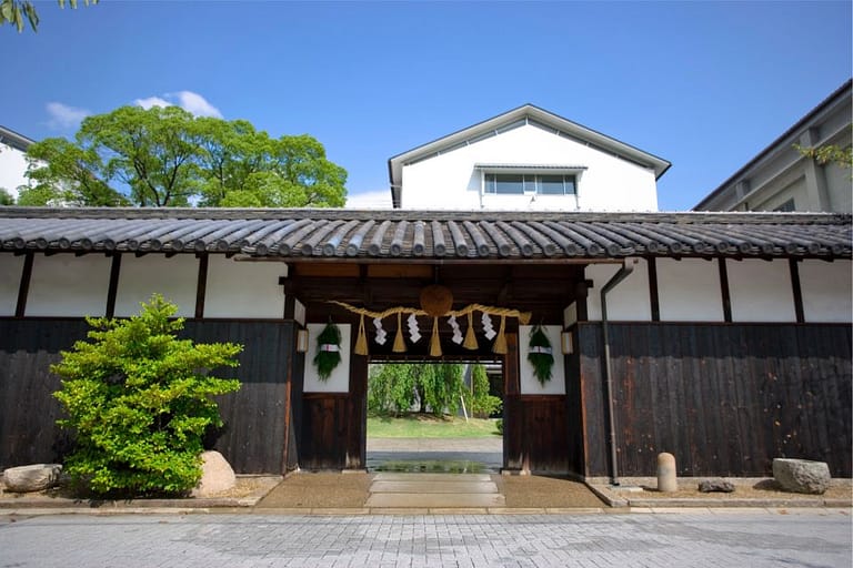 Kobe: Nada Sake Brewery District Private Walking Tour