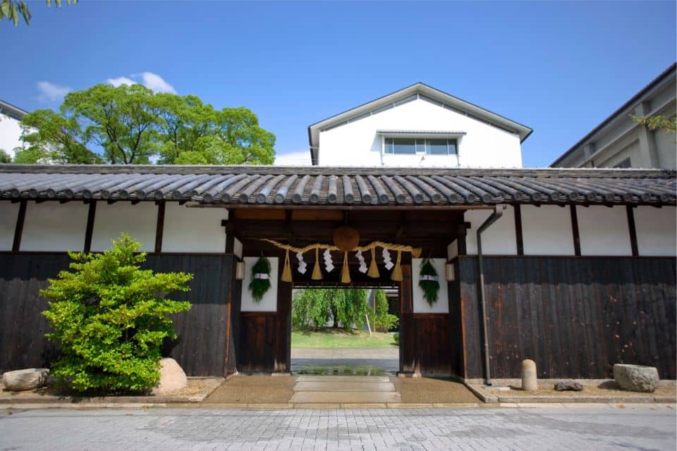 Kobe: Nada Sake Brewery District Private Walking Tour - Explore Kobes Sake Heritage