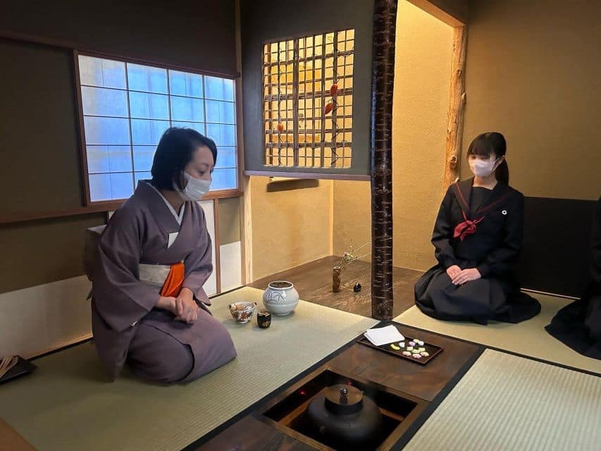 (Private )Kyoto: Local Home Visit Tea Ceremony - Discovering Kyotos Hidden Gem