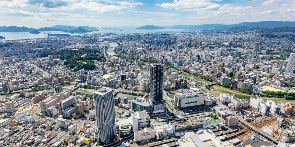 Hiroshima:Helicopter Cruising - Exploring Hiroshima Prefecture