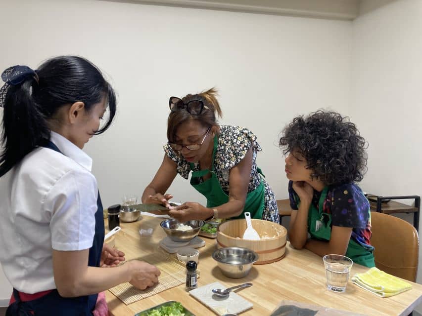 Osaka: Sushi Class in Dotonbori - Hands-on Sushi Making Experience