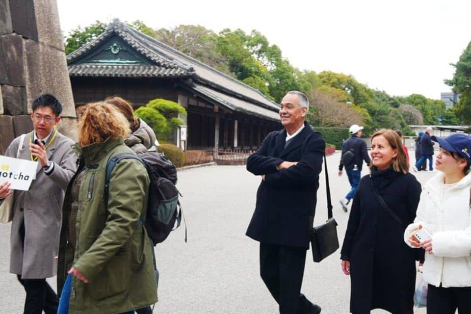 Tokyo: Chiyoda Imperial Palace Walking Tour - Walking Tour Itinerary Details