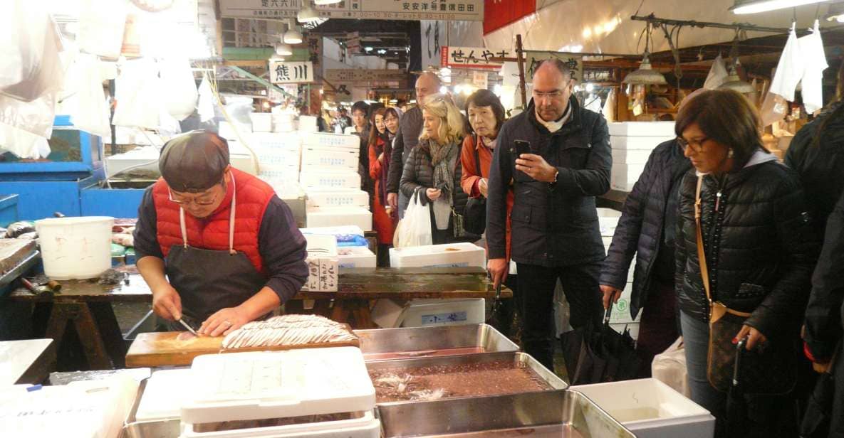 Tokyo: Guided Walking Tour of Tsukiji Market With Breakfast - Explore Tsukiji Outer Market