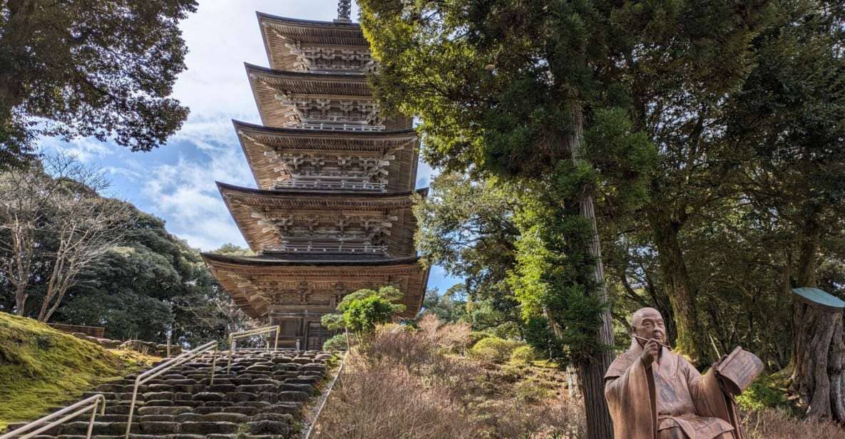 From Kanazawa: Beaches, 400-Year Old Temples & Aliens - Just The Basics