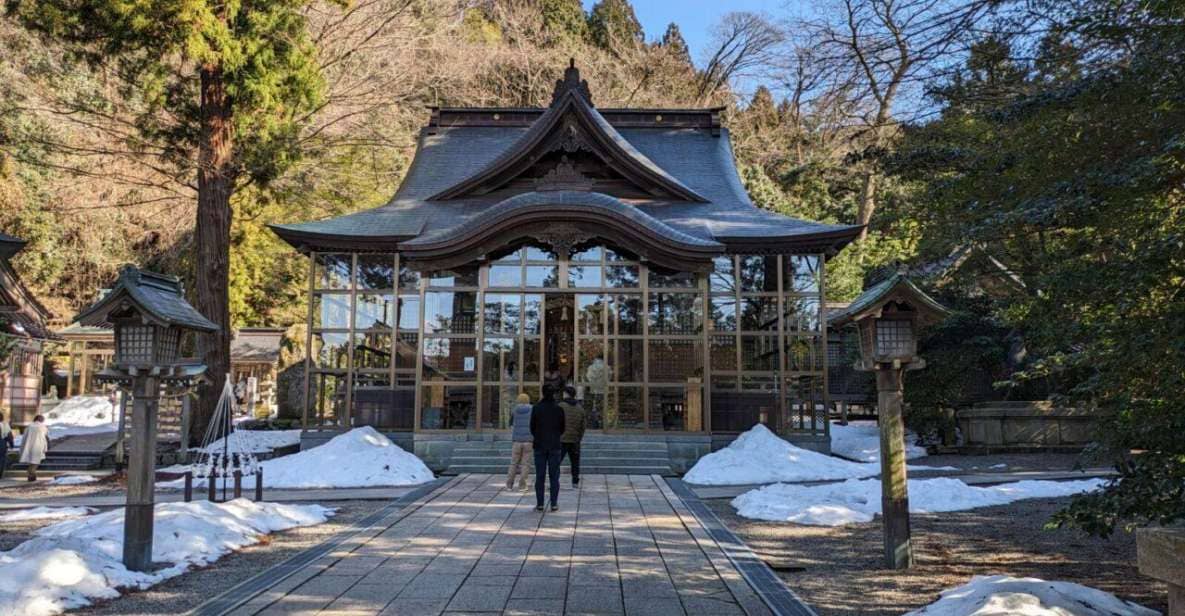 From Kanazawa: Temples, Panoramic Landscape and Butterflies - Just The Basics