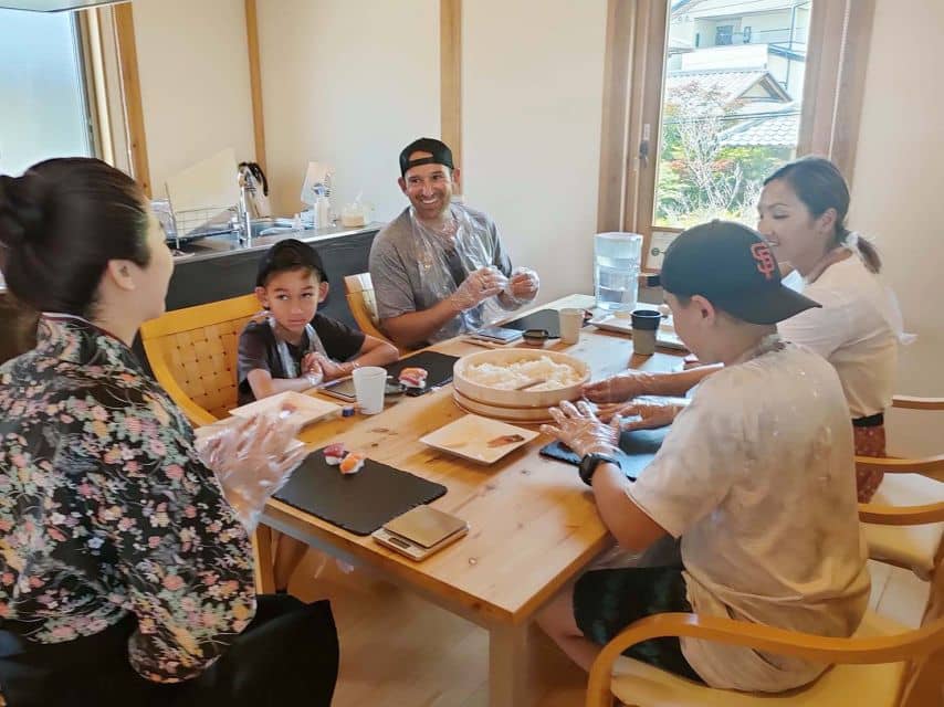 Kyoto: Authentic Sushi Making Cooking Lesson - Just The Basics