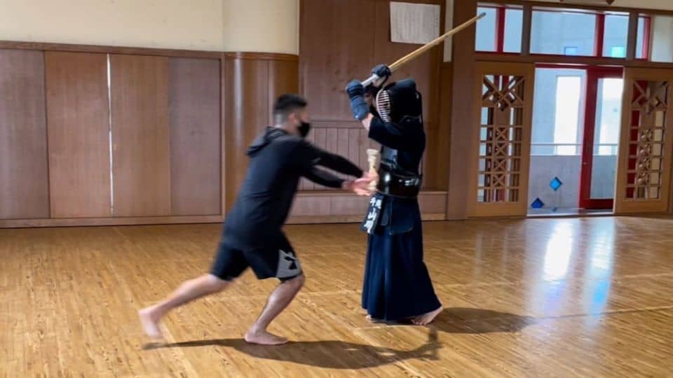 Okinawa: Kendo Martial Arts Lesson - Just The Basics