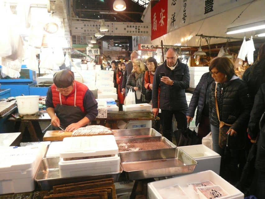 Tokyo: Guided Walking Tour of Tsukiji Market With Breakfast - Just The Basics