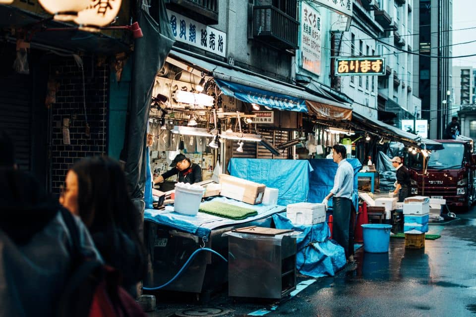 Tsukiji: Outer Market Walking Tour & Sake Tasting Experience - Just The Basics
